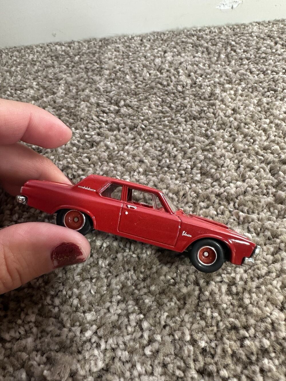 HOT WHEELS GARAGE 30 CAR SET "63 PLYMOUTH BELVEDERE RED